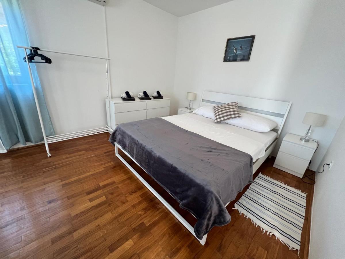 Apartments Antolkovic Ugljan Εξωτερικό φωτογραφία