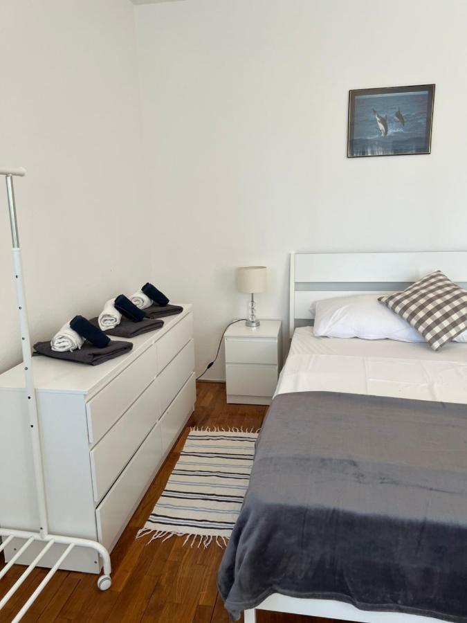 Apartments Antolkovic Ugljan Εξωτερικό φωτογραφία